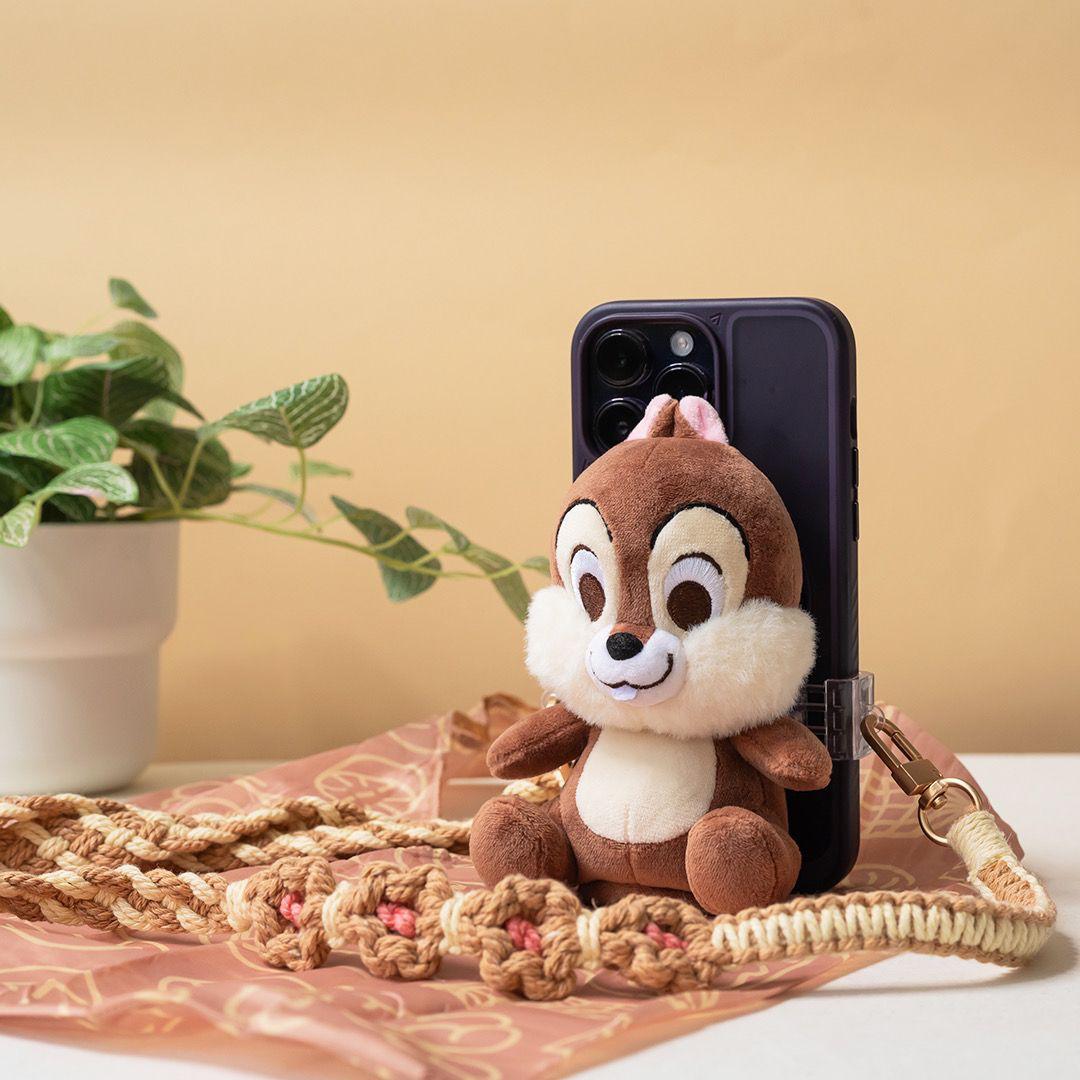 現貨 台灣 InfoThink Disney系列 Lucifer/ Pooh/ Chip 絨毛公仔手機背夾掛繩+手機配件袋(內附環保袋)