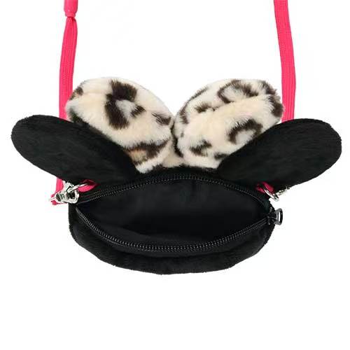 Minnie 大頭公仔斜揹袋 - Winter Goods At Park
