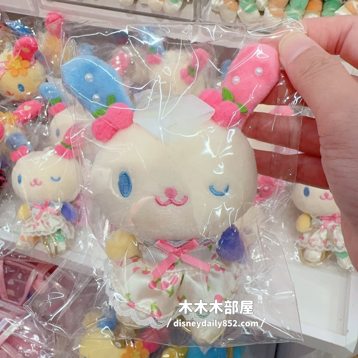 Sanrio | Usahana 彩虹兔車厘子裙掛飾