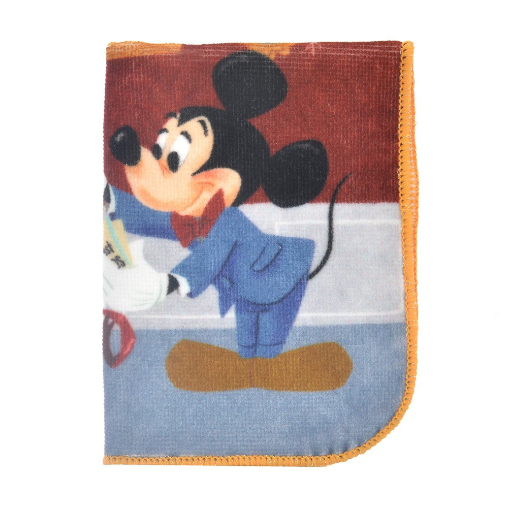 Mickey and Friends / Pooh & Friends 手巾仔 Disney store 30th ANNIVERSARY COLLECTION