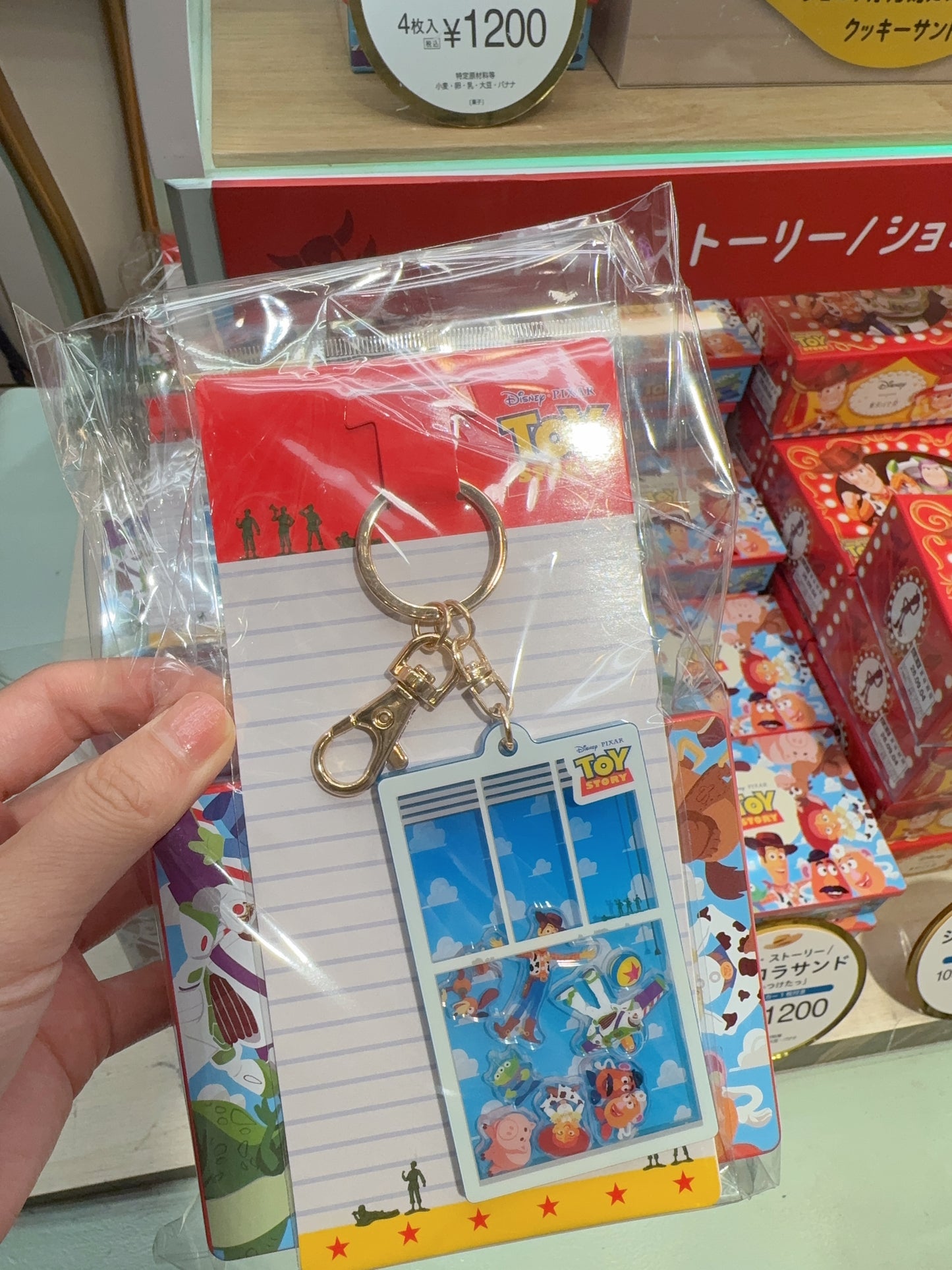 日本限定 Tokyo Banana x Toy Story 夾心餅(4塊入/ 10塊入) *送貼紙一張 + Pouch/ 匙扣套裝