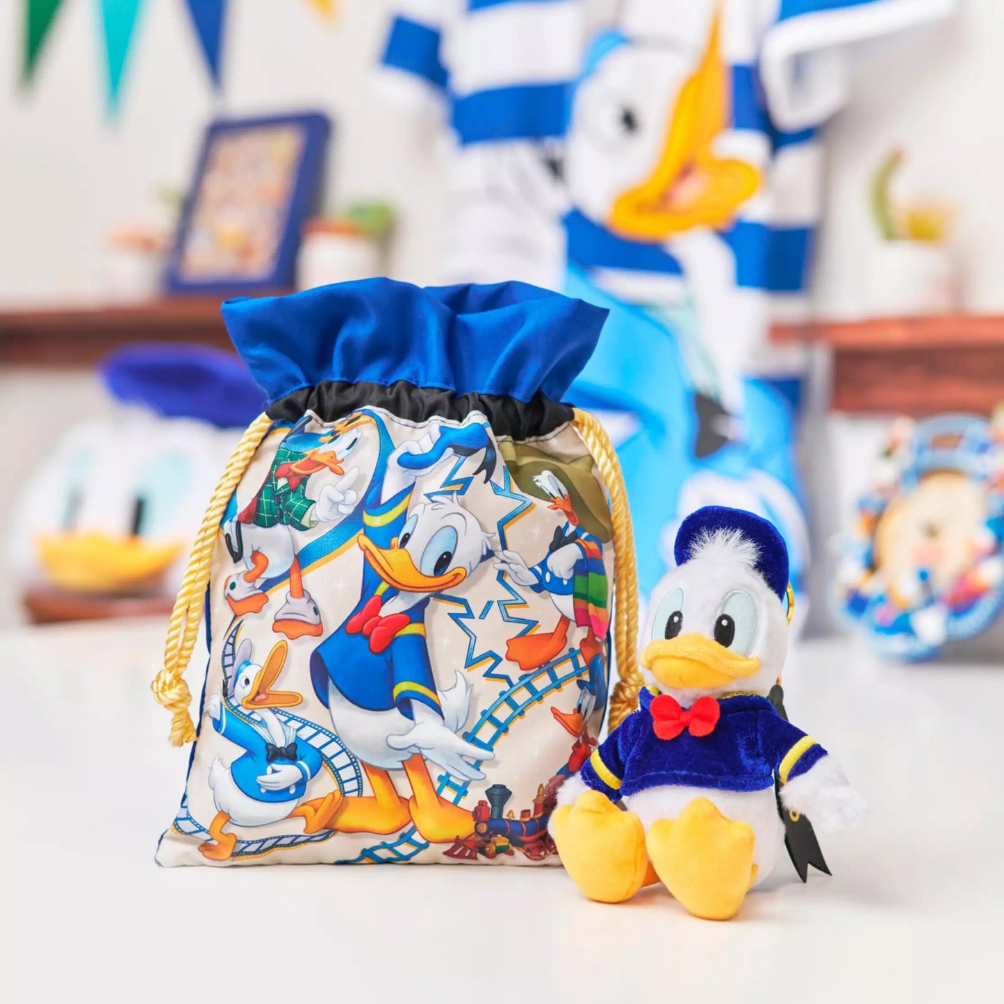 公仔掛飾 DONALD DUCK BIRTHDAY