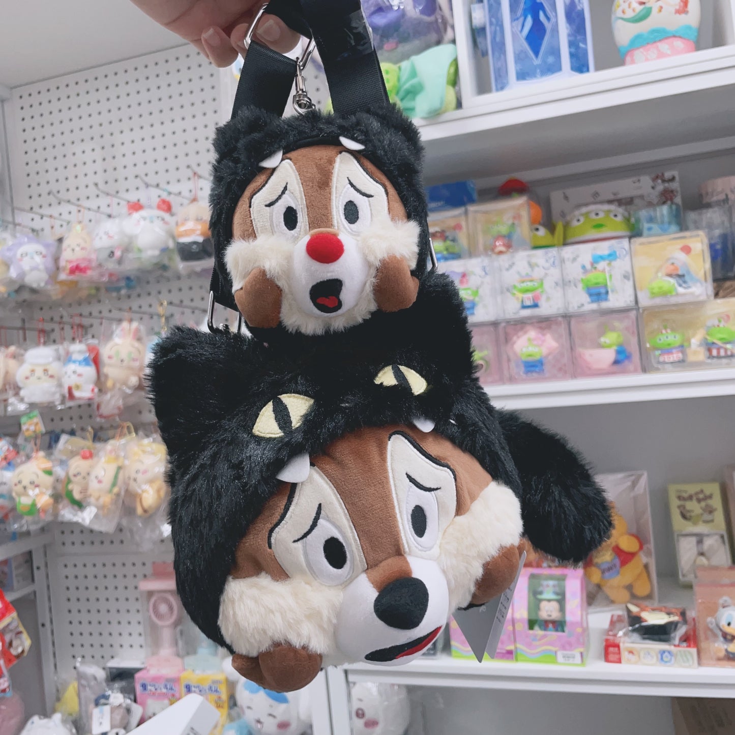 現貨 Disney Store Halloween - Chip & Dale 公仔斜揹袋