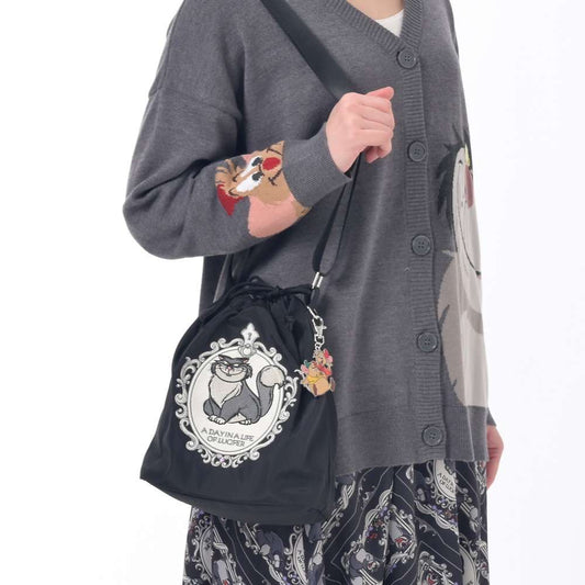 Lucifer 斜揹袋連keychain｜ Disney Cat Day 2026