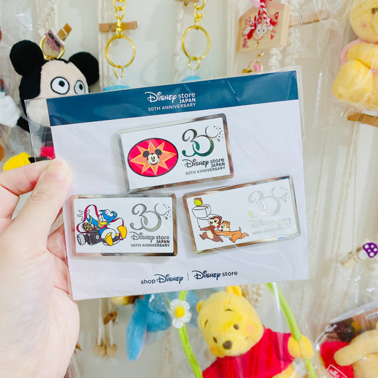 現貨 Japan Disney Store 30th 限定 Pin Set A Mickey/ Donald/ Chip and Dale